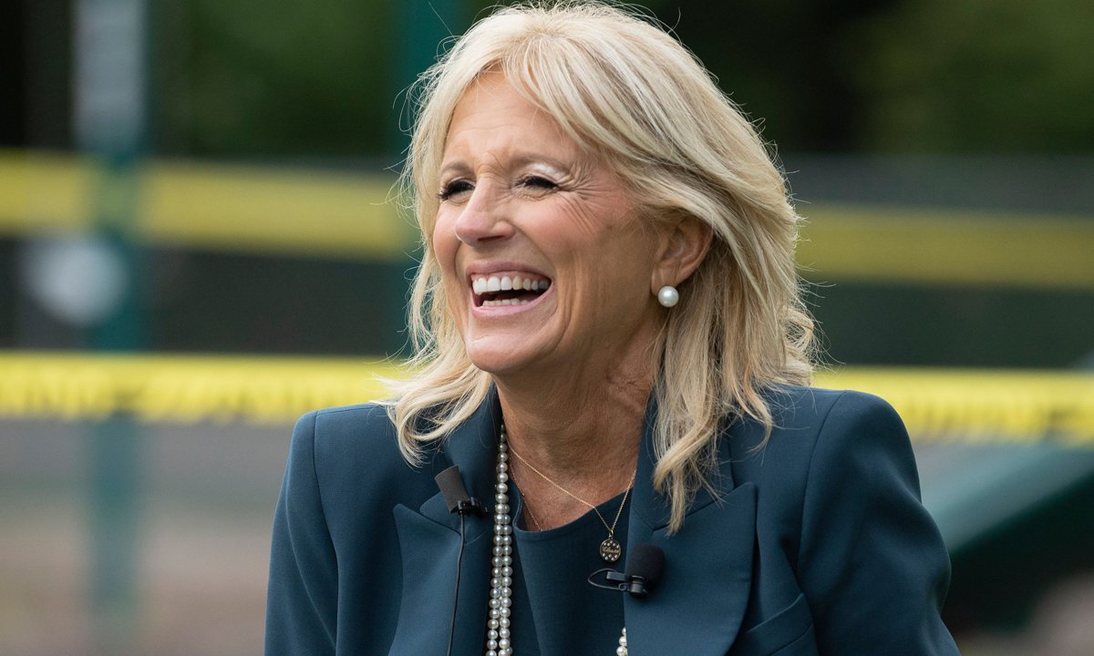 First Lady Jill Biden surprises former first lady with a ‘beautiful care package’