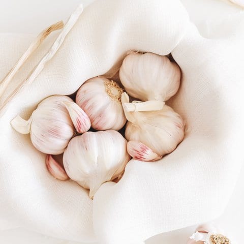 National Garlic Day: Nutritionist’s top 4 health and wellness benefits of garlic