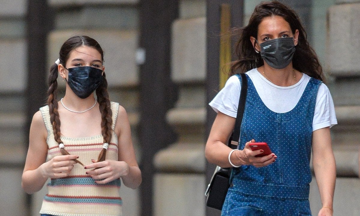 Katie Holmes stepped out with daughter Suri Cruise in NYC