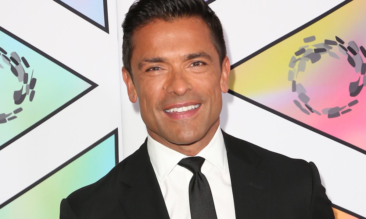 Mark Consuelos is celebrating girl dads with new social media challenge