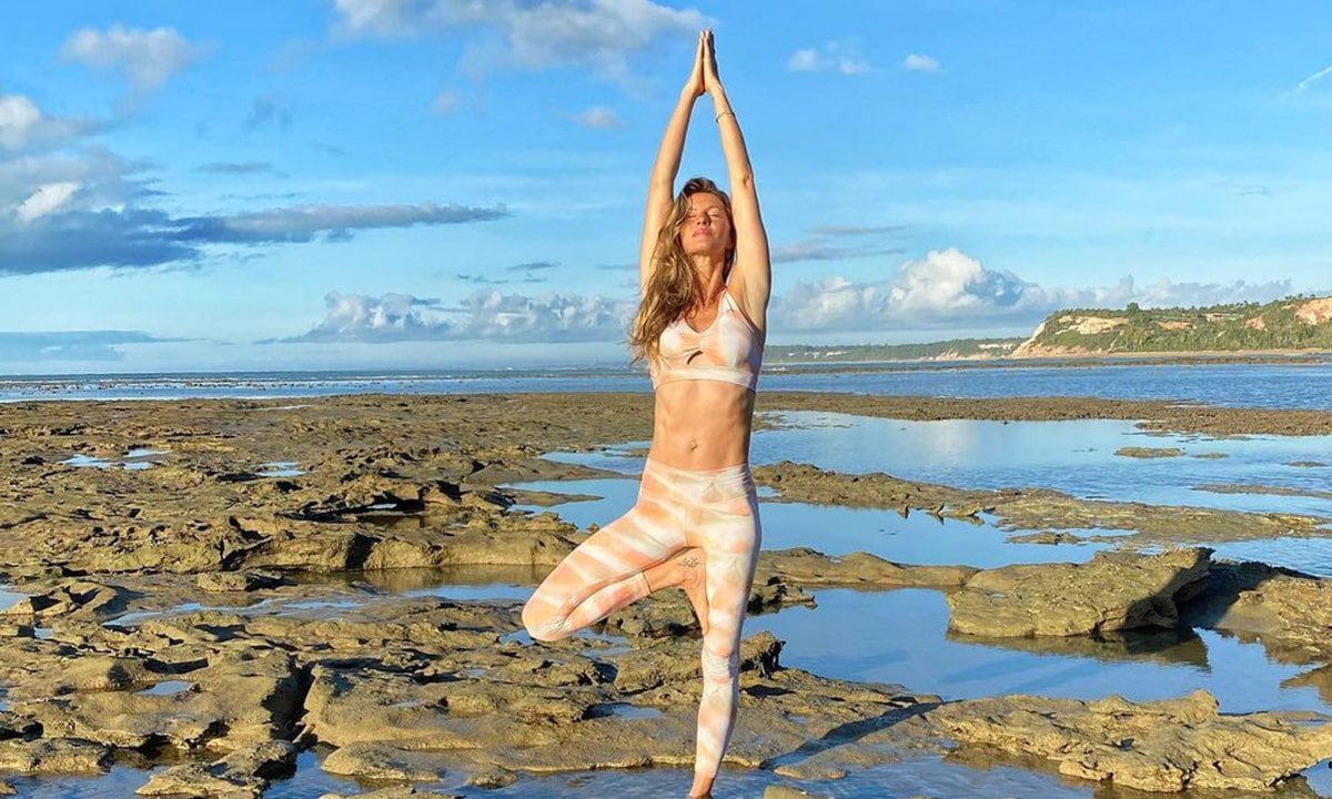 Gisele Bündchen celebrates international Yoga Day