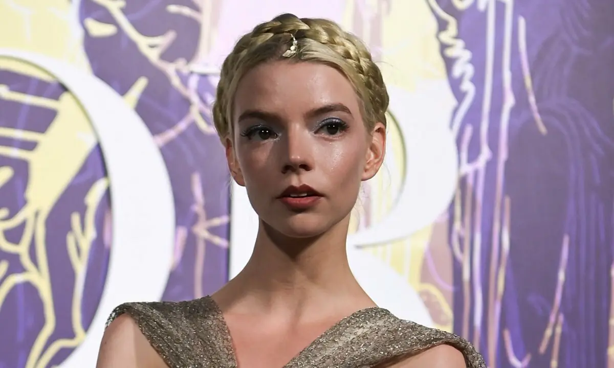 Anya taylor joy nsfw