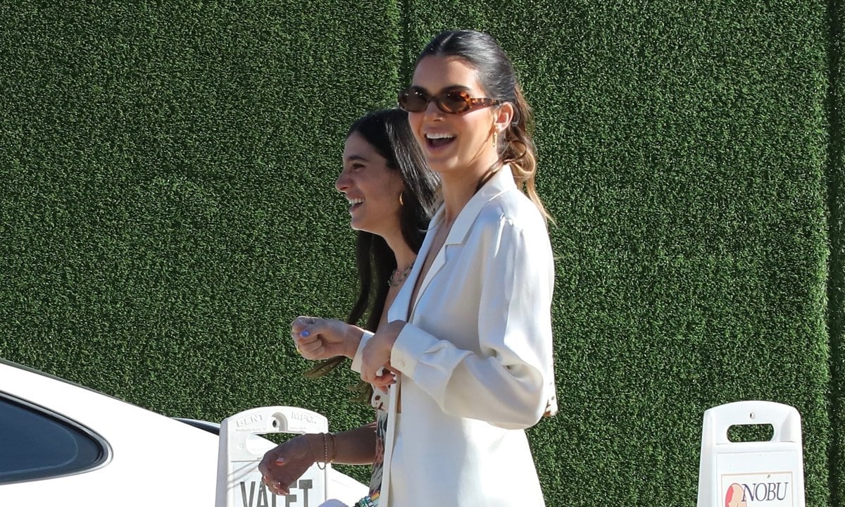 Kendall Jenner Goes Braless & Showcases her Endless Legs in White Outfit