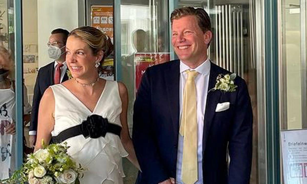 Former Princess of Luxembourg marries fiancé ahead of baby’s arrival