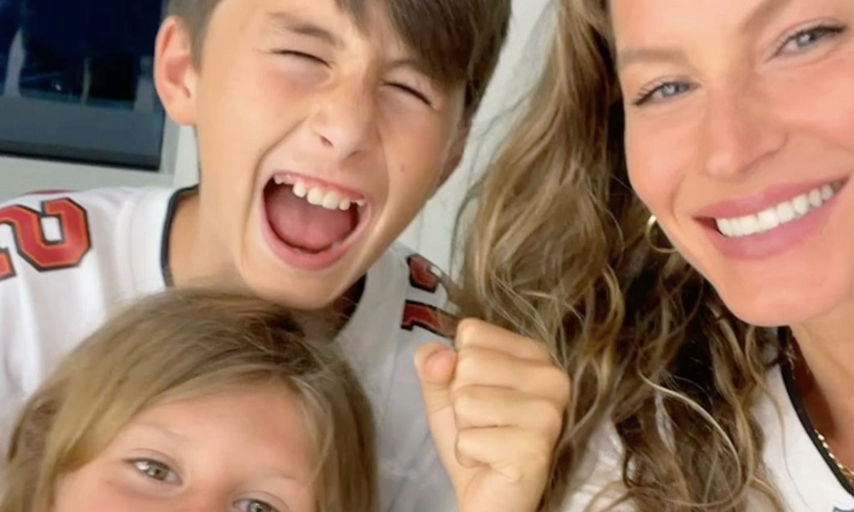Tom Brady and Gisele Bündchen’s kids support for their dad