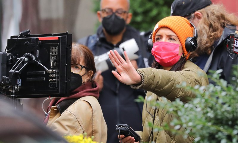 First pics of Katie Holmes directing her movie in New York