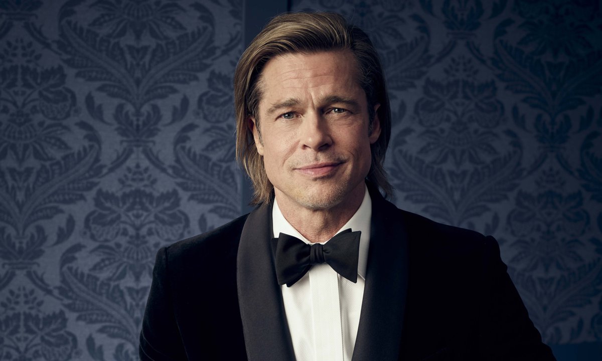 Brad Pitt at the 2020 Oscars wearing long hair again