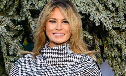 Melania Trump steps out for a Christmas visit