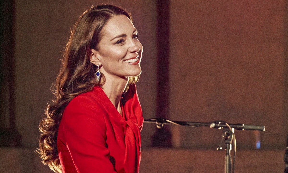 Watch Kate Middleton’s full piano performance