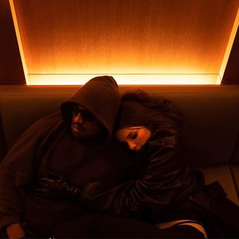 Kanye West y Julia Fox confirman su relación con estas sensuales fotografías