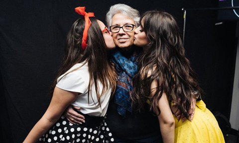 Camila Cabello y su abuelita