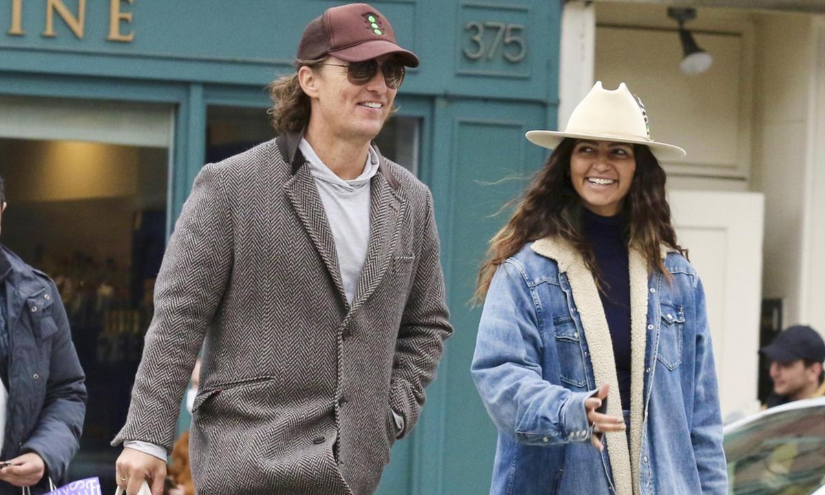 Matthew McConaughey and Camila Alves look stylish as they go on a stroll in New York