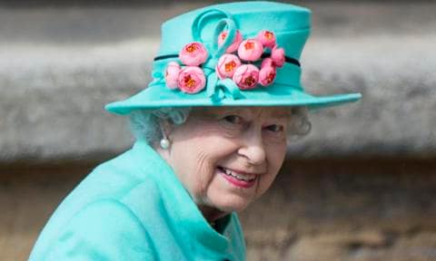 La reina Isabel no estará presente en el servicio religioso del domingo de Pascua