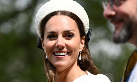 Kate Middleton wears Princess Diana’s earrings to service with Prince William