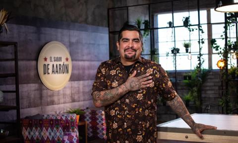 Aarón Sánchez will premiere Spanish language cooking competition series ‘El Sabor de Aarón’