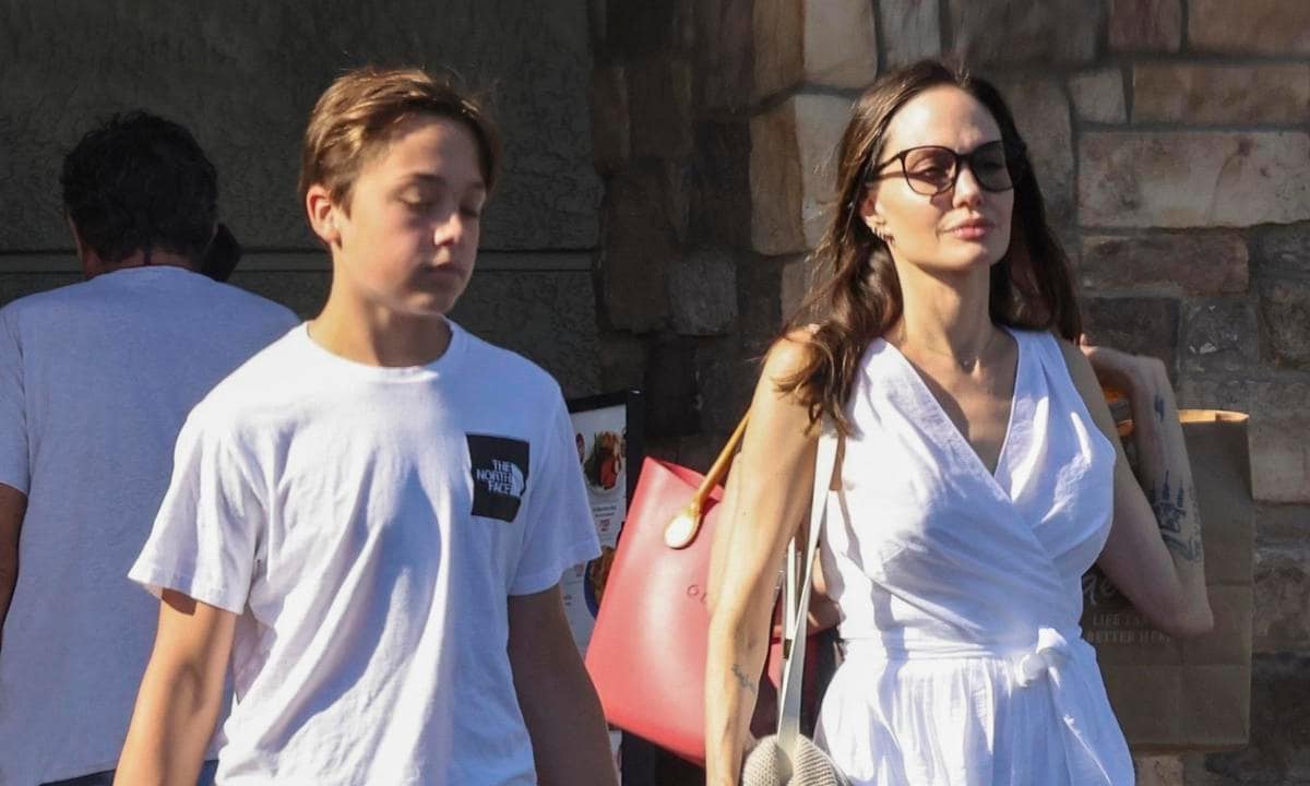 Angelina Jolie and her son Knox