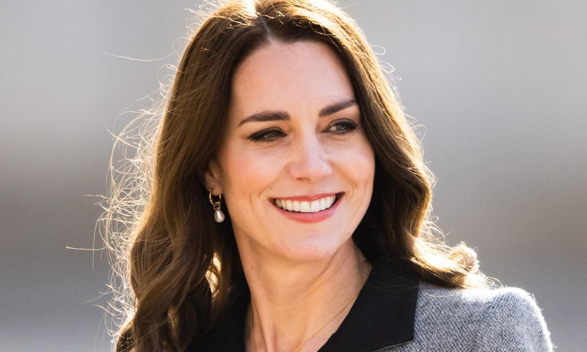 Kate Middleton flies economy with kids to Scotland