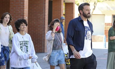 Ben Affleck with Emme and Seraphina