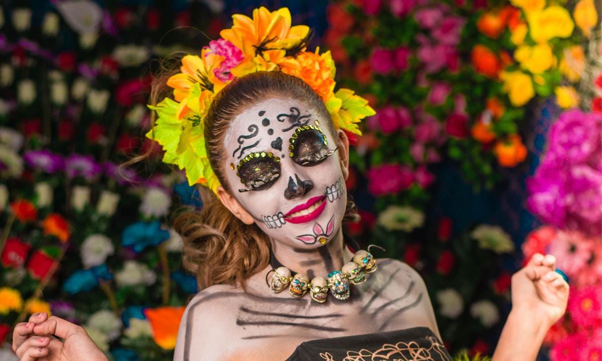 5 products to remove stubborn Día de Muertos and Halloween makeup and restore skin.