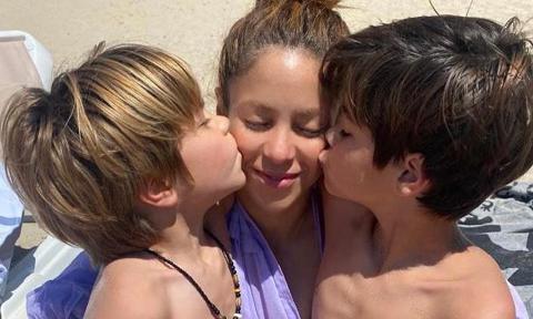 Shakira y sus hijos Milan y Sasha