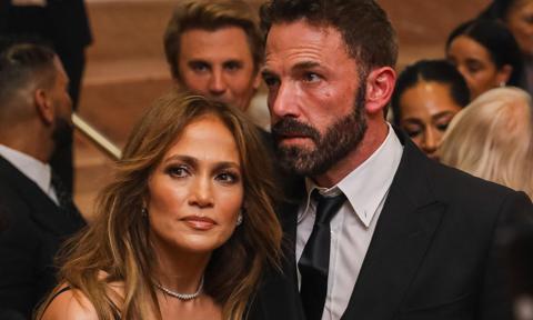 Jennifer Lopez y Ben Affleck en el homenaje de JR Rindinger