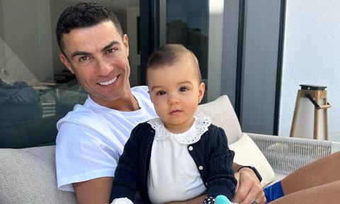 Cristiano Ronaldo y Bella Esmeralda