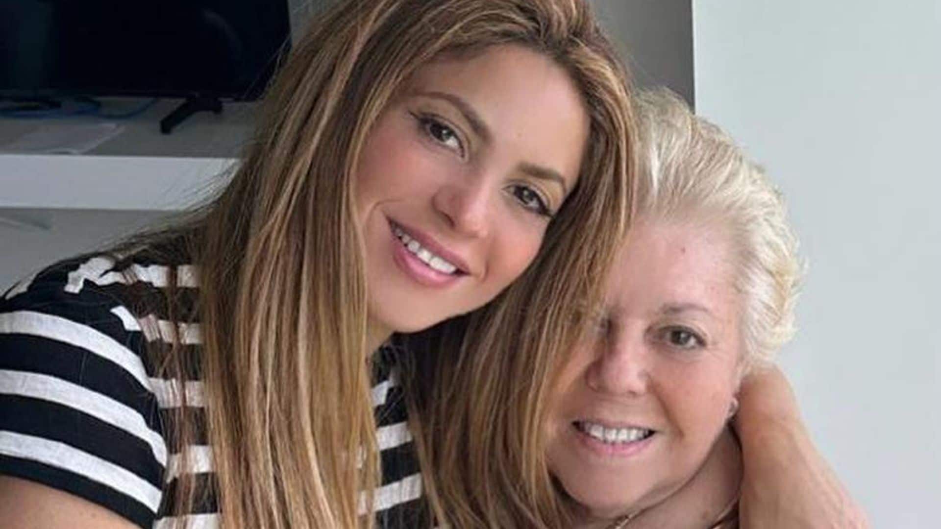 Shakira y su mamá, la señora Nidia Ripoll