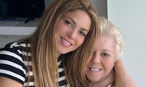 Shakira y su mamá, la señora Nidia Ripoll