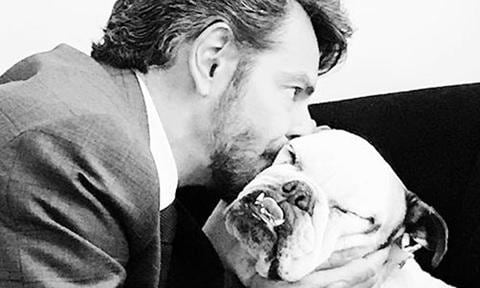 Eugenio Derbez ama a su perrita, Fiona