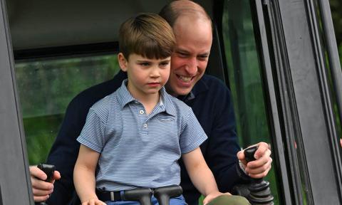 Prince William reveals the band son Prince Louis loves
