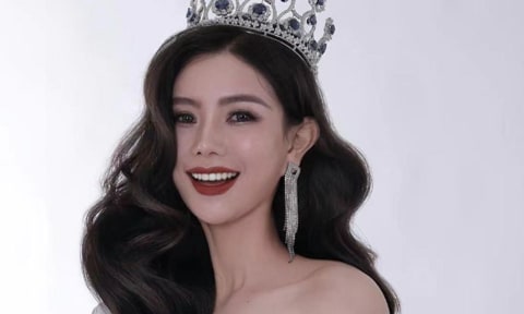 Miss China Qi Jia
