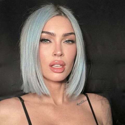 El tono de Megan Fox ha sido nombrado "ice-blue" en las redes sociales.