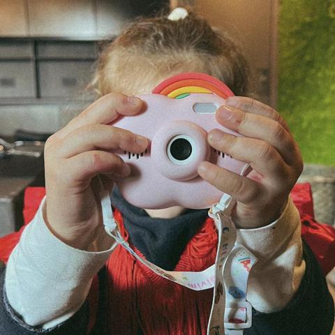 Las cámaras para niños son una increíble herramienta para permitir que los niños exploren su creatividad.