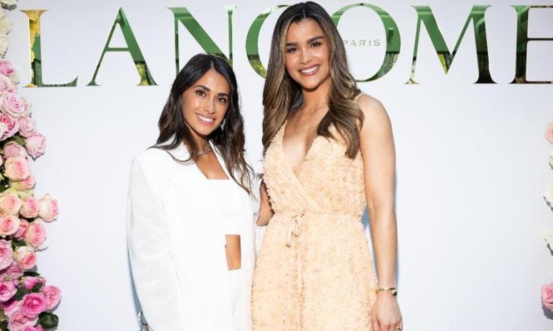 Antonela Roccuzzo steps out in all-white ensemble for exclusive dinner, poses next to Clarissa Molina